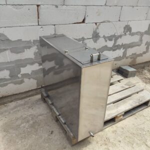 бак объёмом 151 литр, нержавеющая сталь, толщина стали 2 мм